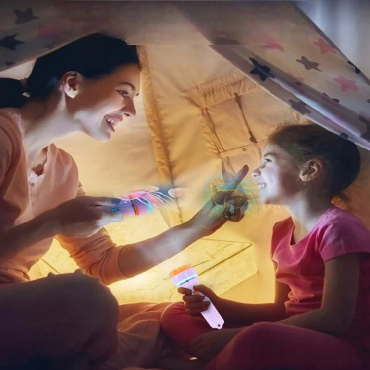 Mini Projektor Ręczny i Latarka dla Dzieci 2w1 – Żółte Kino Domowe od 3+