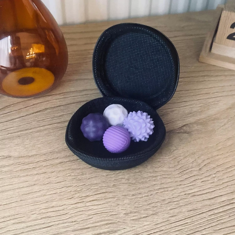 Magnetyczne Kulki Sensoryczne Antystresowe z Etui – Zestaw 4 Sztuk Luxma