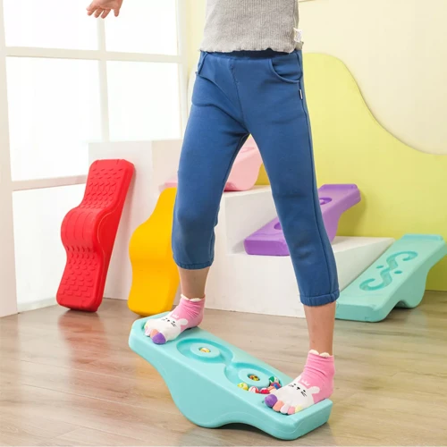 Deska Sensoryczna Równoważna Montessori miętowa dla dzieci w wieku 3+